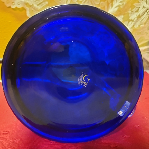 HOST PICK 😊 Gorgeous Designs Cobalt Blue Pitcher/Clear Handle - Picture 7 of 9